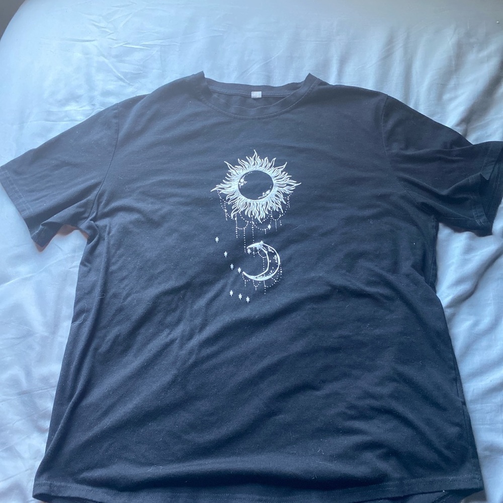 Black t shirt with sun moon and stars design